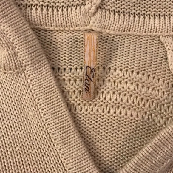 Comfy, over-sized, short sleeved knitted sweater. Dreamy - Picture 3 of 4